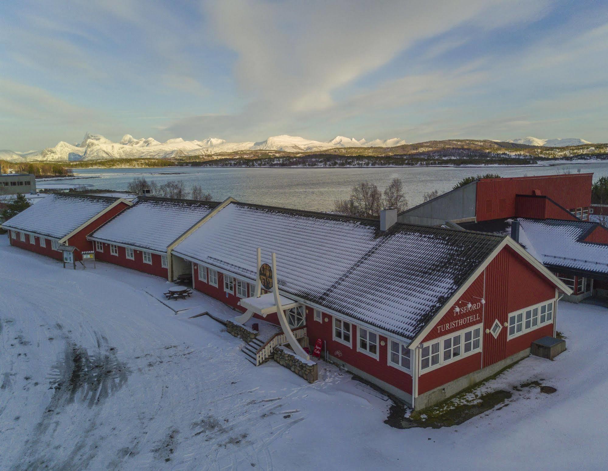 Tysfjord Hotel Storjord I Tysfjord Buitenkant foto