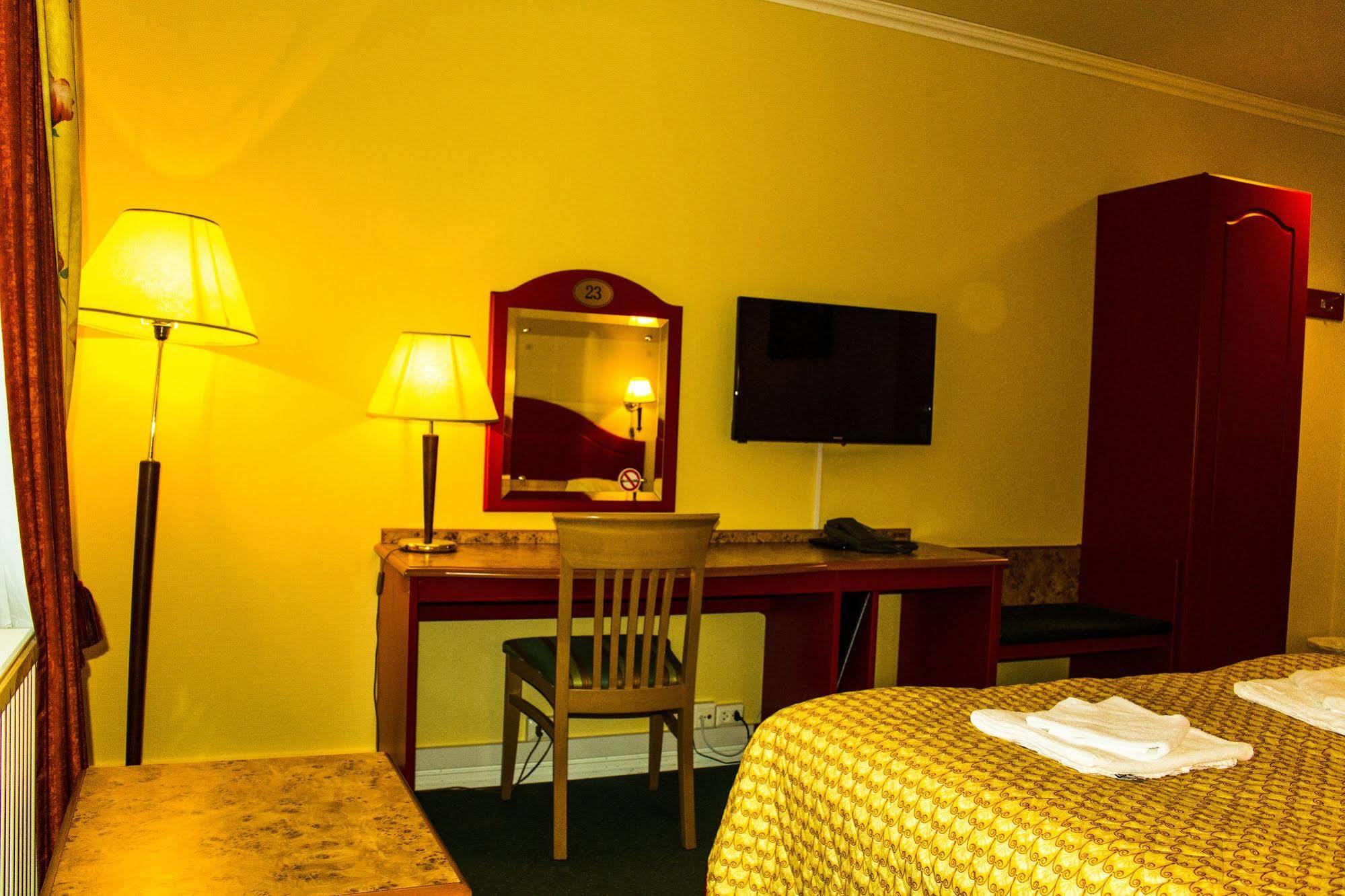 Tysfjord Hotel Storjord I Tysfjord Buitenkant foto