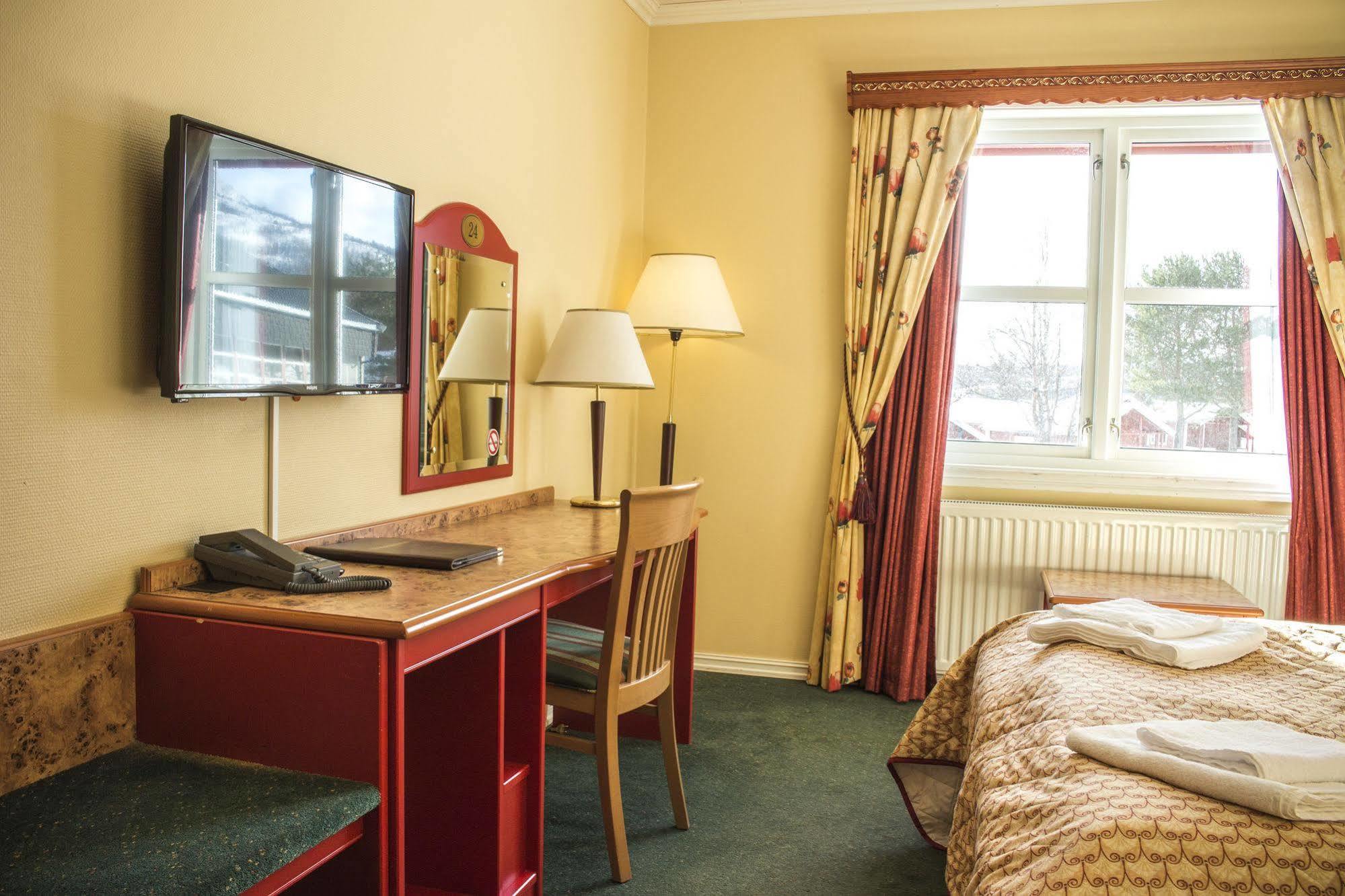Tysfjord Hotel Storjord I Tysfjord Buitenkant foto